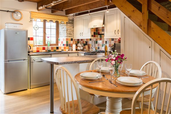 Kitchen and dining area in the Dairy cottage